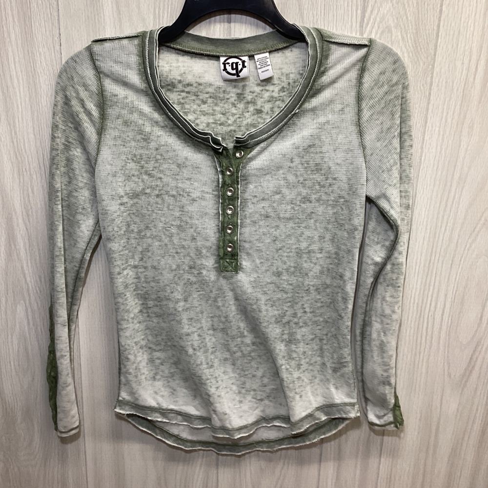 RQT Women's (Size M) Henley T-Shirt Long Sleeve Distressed Cotton Polyester